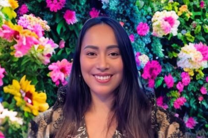 Escritora holística Olga Romero premiada en Miami